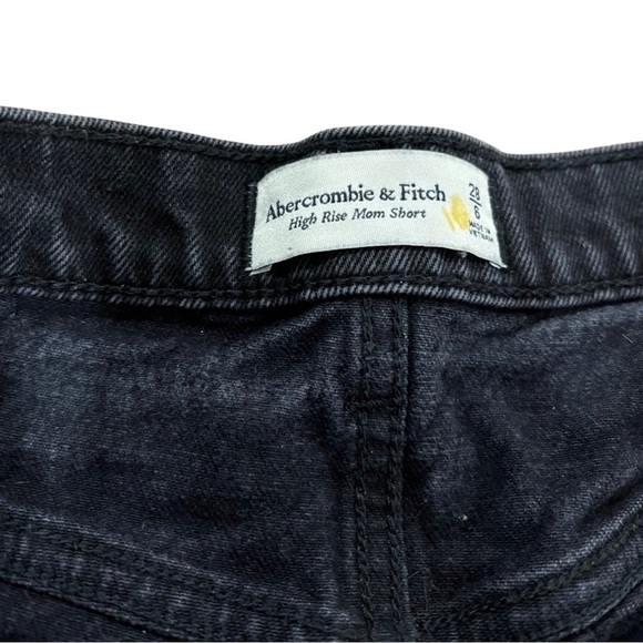 ABERCROMBIE & FITCH High Rise Mom Washed Black Denim Shorts SZ 28 - Picture 5 of 5